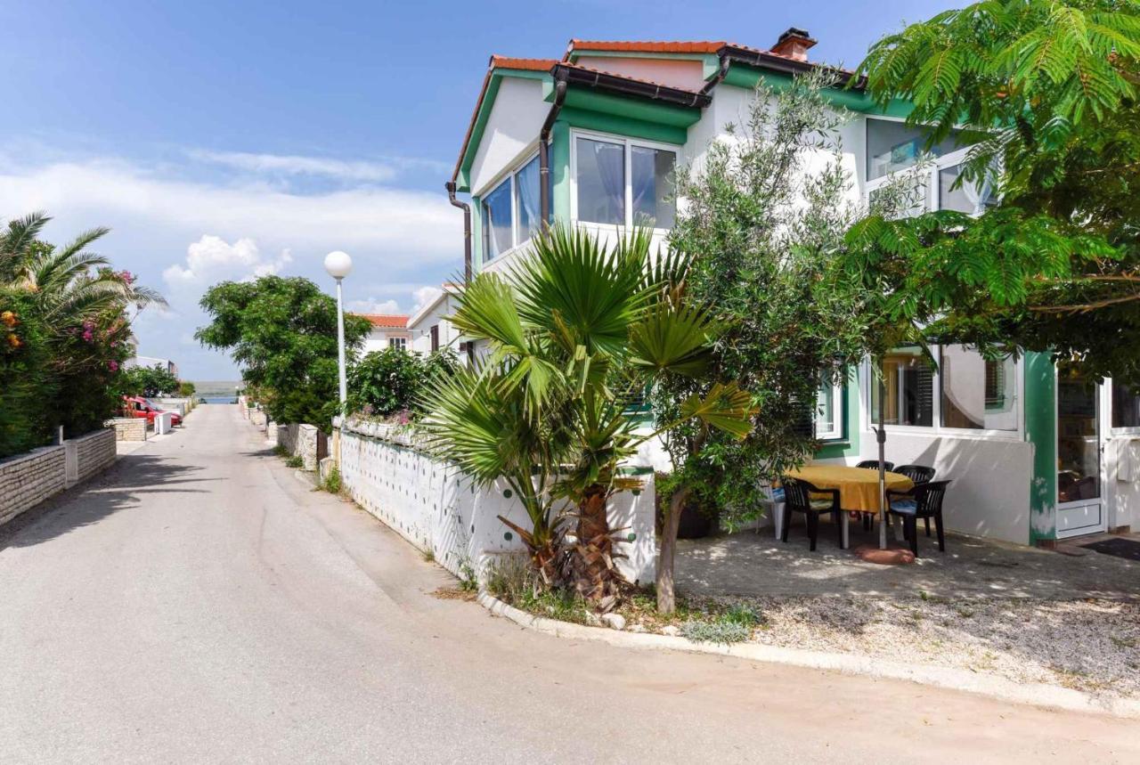 Apartments In Vir/Insel Vir 34750 Екстер'єр фото